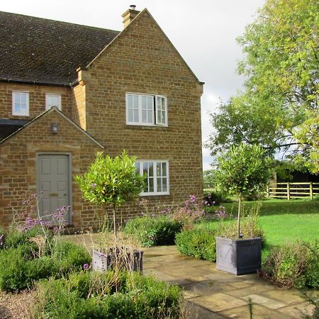 Weston Hill Farm Panzió Moreton Pinkney Kültér fotó