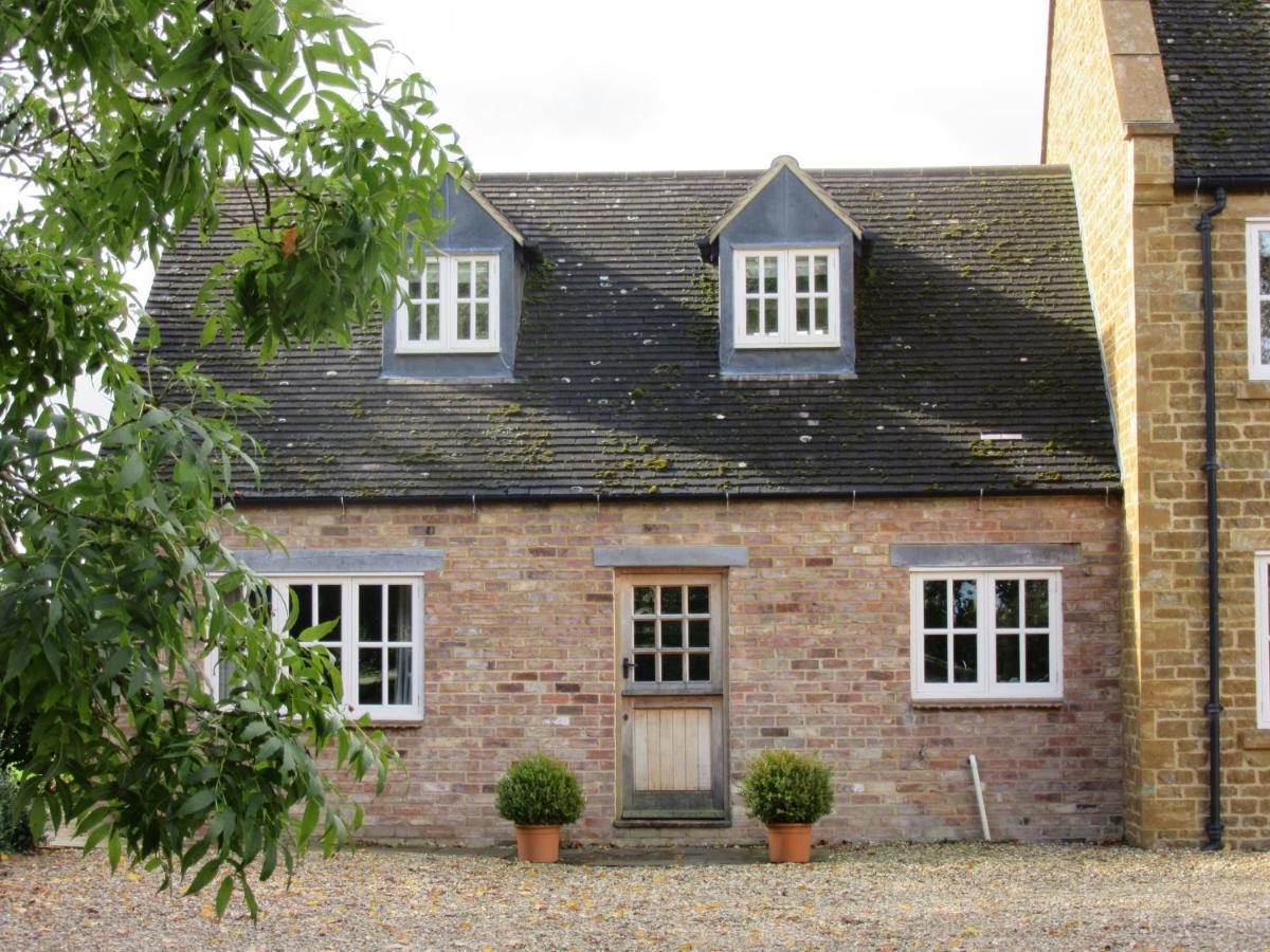 Weston Hill Farm Panzió Moreton Pinkney Kültér fotó