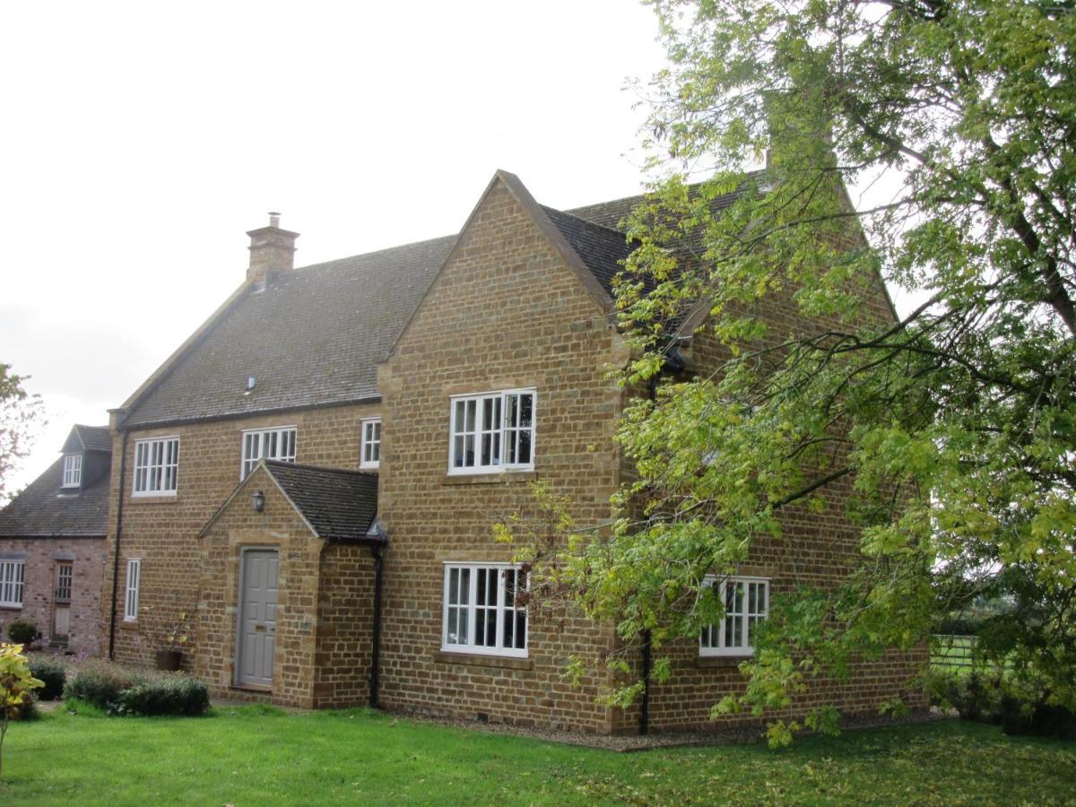 Weston Hill Farm Panzió Moreton Pinkney Kültér fotó
