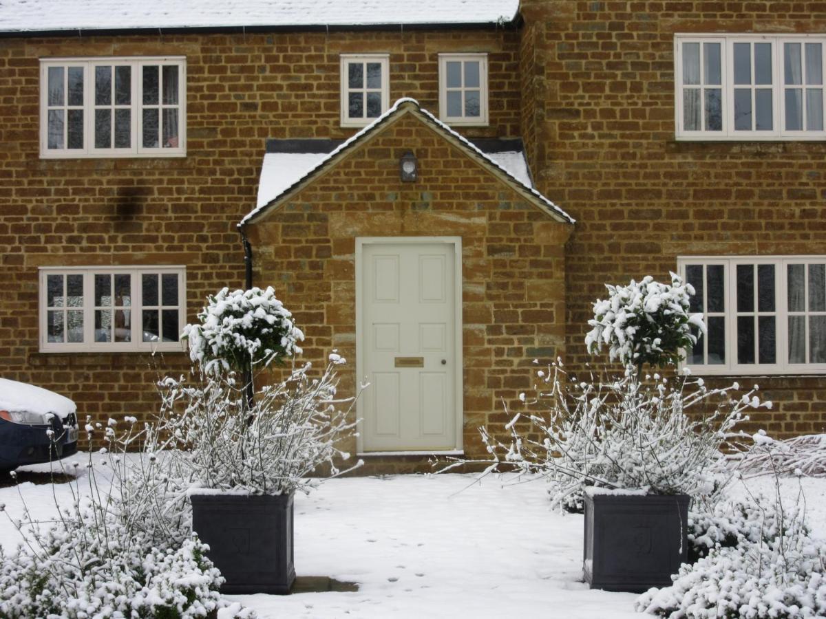 Weston Hill Farm Panzió Moreton Pinkney Kültér fotó